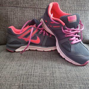 Women's NIKE Revolution 2 Pink/Gray Shoes